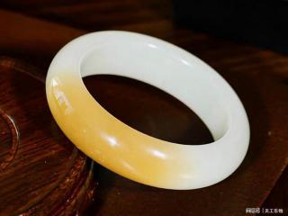 买的和田玉值不值钱?先要搞清自己的手镯是哪种玉!